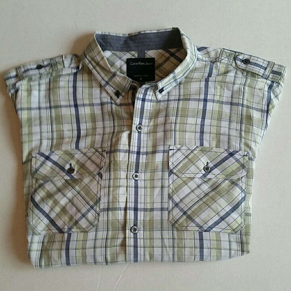 Calvin Klein Jeans men's plaid button-down shirt